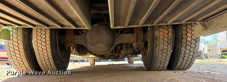 image for item EF6212 2009 International MA025 delivery truck