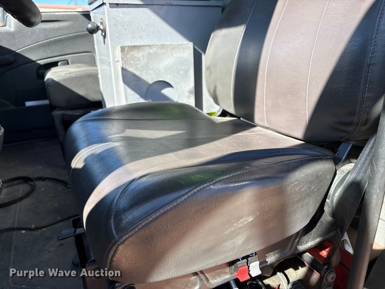 image for item EF6212 2009 International MA025 delivery truck