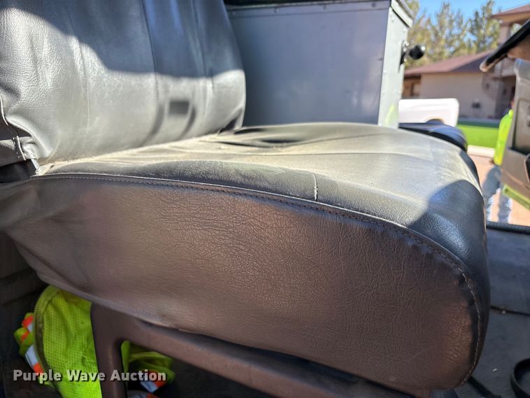 image for item EF6212 2009 International MA025 delivery truck