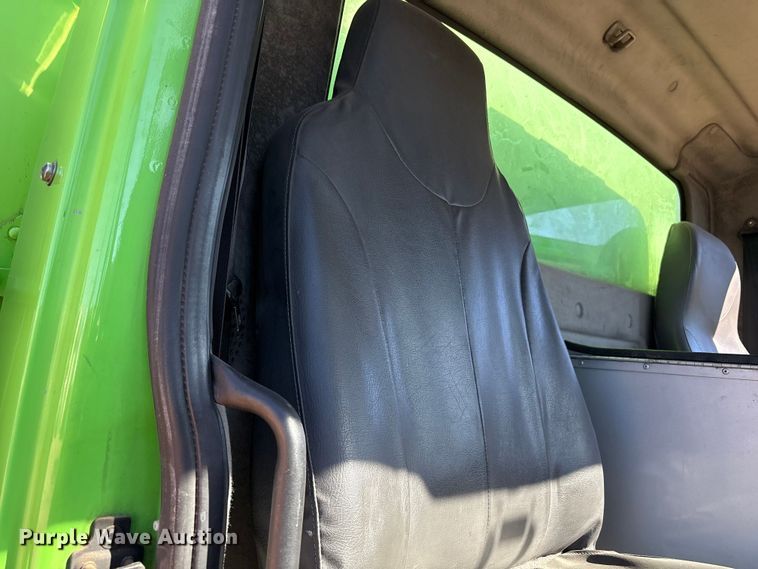 image for item EF6212 2009 International MA025 delivery truck