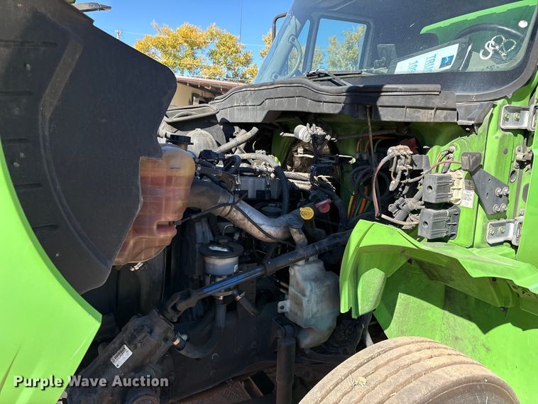 image for item EF6212 2009 International MA025 delivery truck