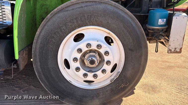 image for item EF6212 2009 International MA025 delivery truck