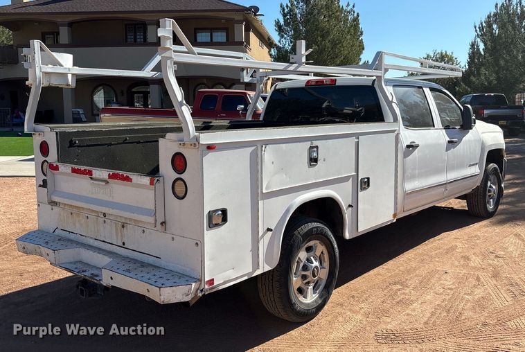 image for item EF6221 2015 Chevrolet Silverado 2500HD Crew Cab utility bed pickup truck