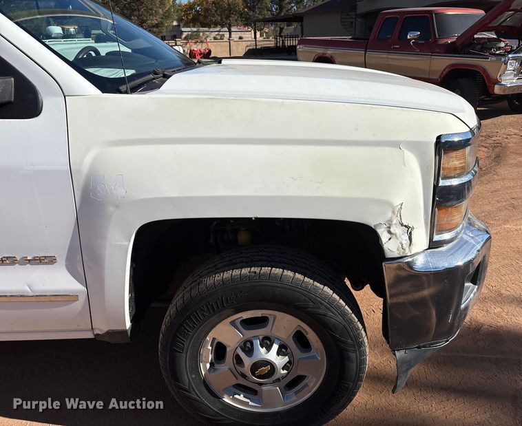 image for item EF6221 2015 Chevrolet Silverado 2500HD Crew Cab utility bed pickup truck