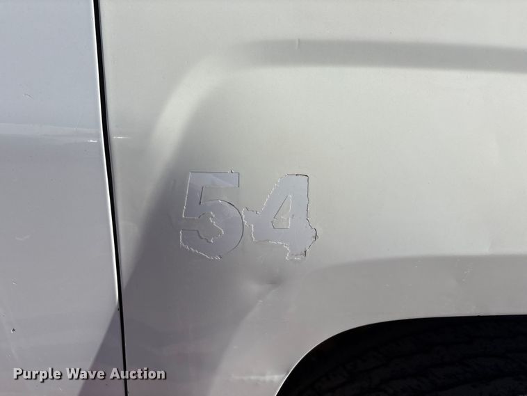 image for item EF6221 2015 Chevrolet Silverado 2500HD Crew Cab utility bed pickup truck