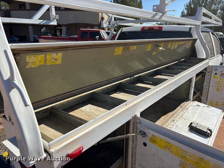 image for item EF6221 2015 Chevrolet Silverado 2500HD Crew Cab utility bed pickup truck