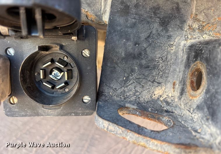 image for item EF6221 2015 Chevrolet Silverado 2500HD Crew Cab utility bed pickup truck