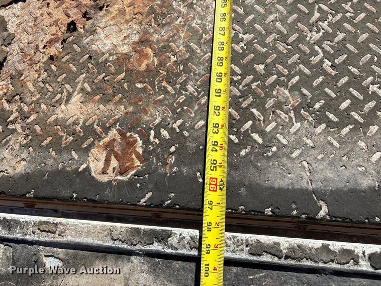 image for item EF6221 2015 Chevrolet Silverado 2500HD Crew Cab utility bed pickup truck