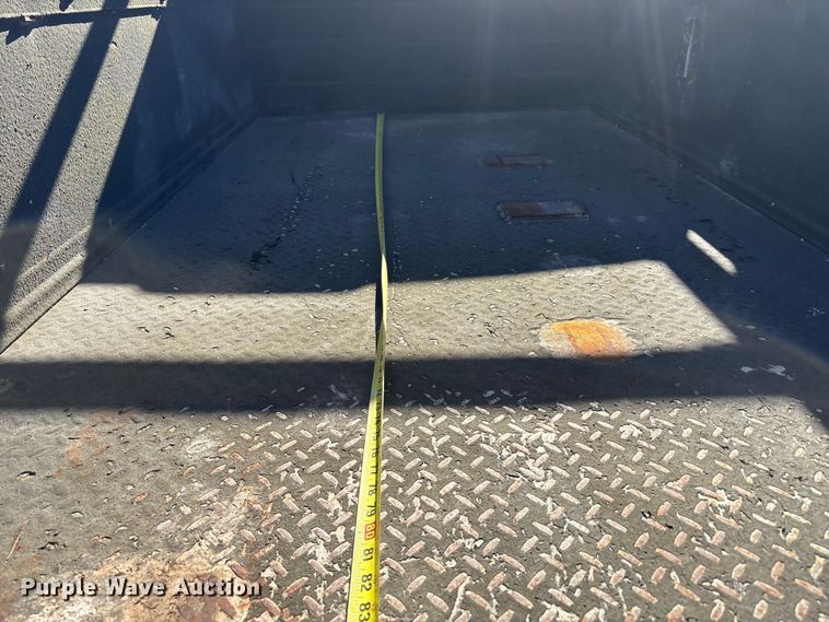 image for item EF6221 2015 Chevrolet Silverado 2500HD Crew Cab utility bed pickup truck