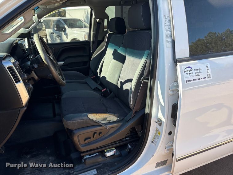 image for item EF6221 2015 Chevrolet Silverado 2500HD Crew Cab utility bed pickup truck