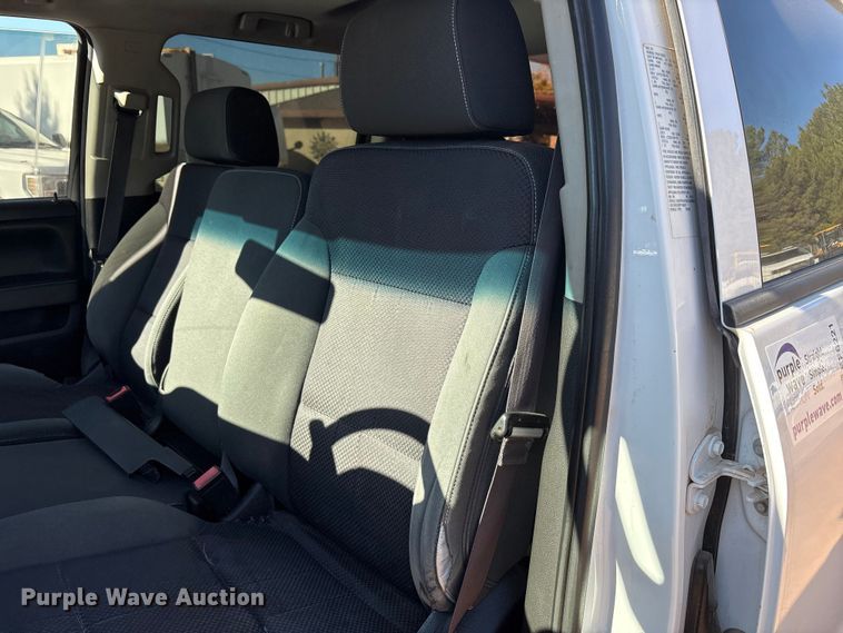 image for item EF6221 2015 Chevrolet Silverado 2500HD Crew Cab utility bed pickup truck