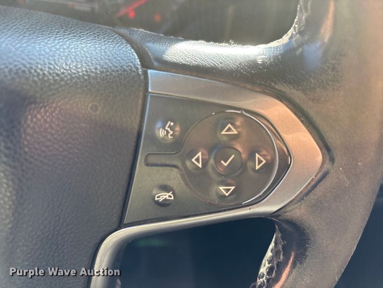 image for item EF6221 2015 Chevrolet Silverado 2500HD Crew Cab utility bed pickup truck