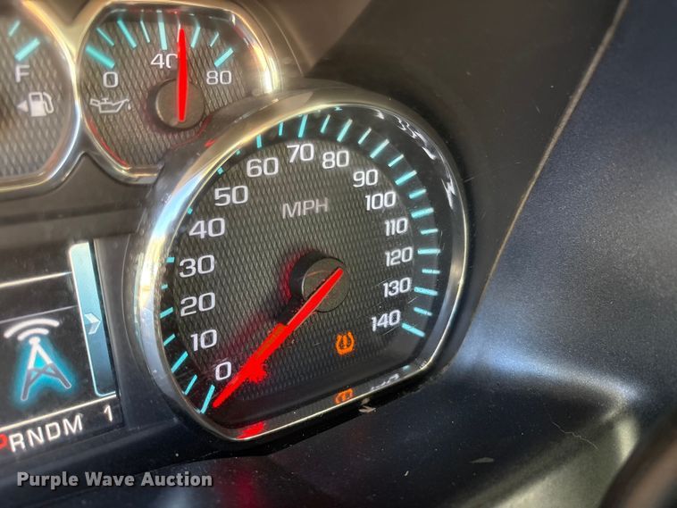 image for item EF6221 2015 Chevrolet Silverado 2500HD Crew Cab utility bed pickup truck