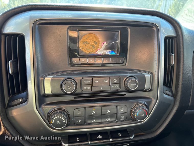 image for item EF6221 2015 Chevrolet Silverado 2500HD Crew Cab utility bed pickup truck