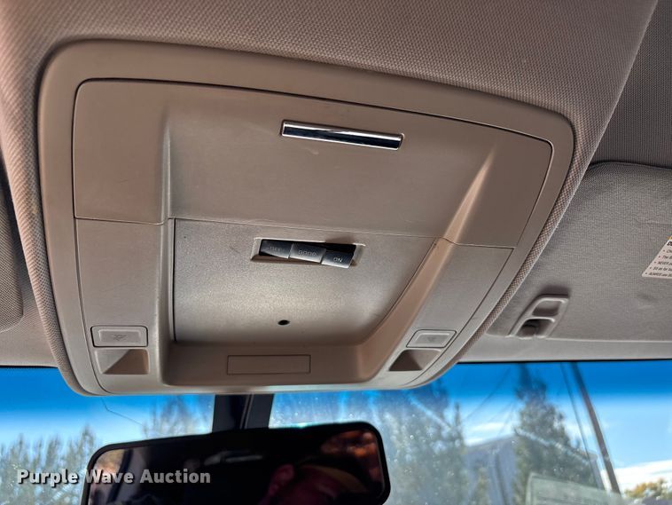 image for item EF6221 2015 Chevrolet Silverado 2500HD Crew Cab utility bed pickup truck