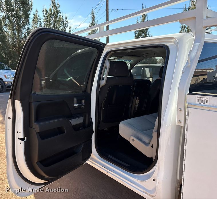 image for item EF6221 2015 Chevrolet Silverado 2500HD Crew Cab utility bed pickup truck