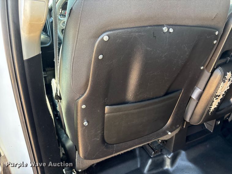 image for item EF6221 2015 Chevrolet Silverado 2500HD Crew Cab utility bed pickup truck