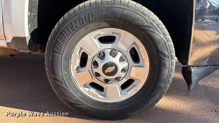 image for item EF6221 2015 Chevrolet Silverado 2500HD Crew Cab utility bed pickup truck