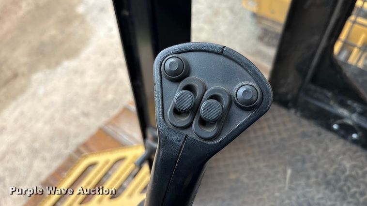 image for item EF6303 2024 Fecon 225VST mulcher