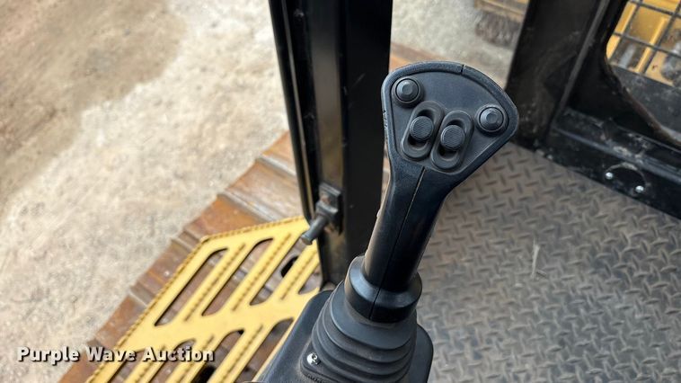 image for item EF6303 2024 Fecon 225VST mulcher