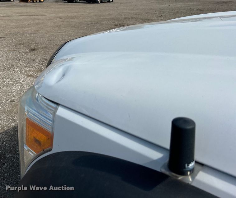 image for item EG0890 2012 Ford F550 Super Duty utility / service truck