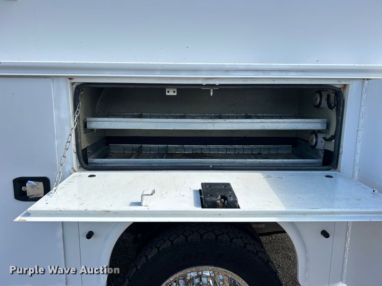 image for item EG0890 2012 Ford F550 Super Duty utility / service truck