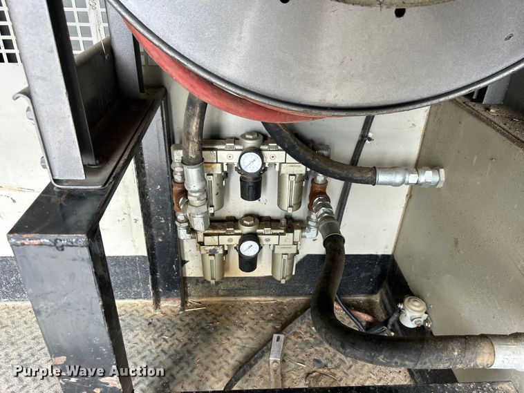 image for item EG0890 2012 Ford F550 Super Duty utility / service truck