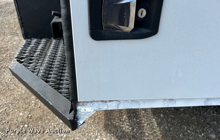 image for item EG0890 2012 Ford F550 Super Duty utility / service truck