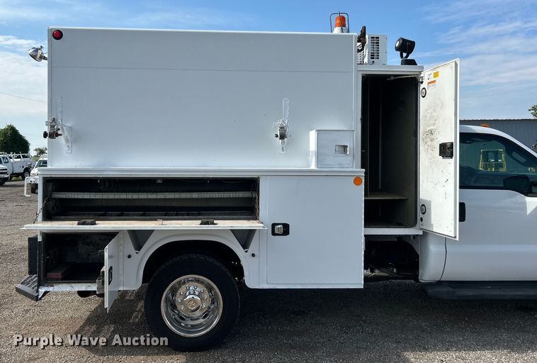 image for item EG0890 2012 Ford F550 Super Duty utility / service truck