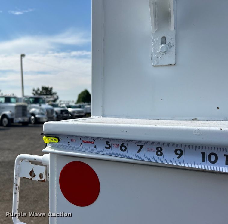 image for item EG0890 2012 Ford F550 Super Duty utility / service truck