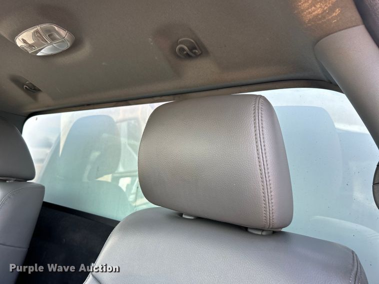 image for item EG0890 2012 Ford F550 Super Duty utility / service truck