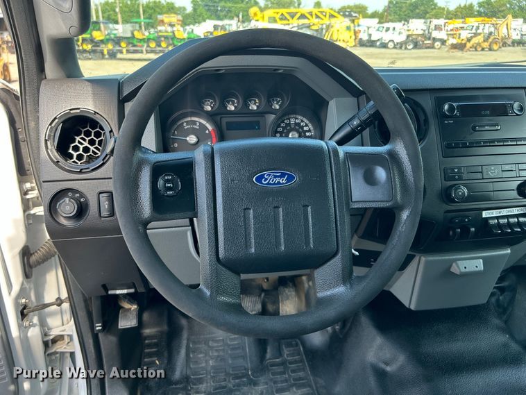 image for item EG0890 2012 Ford F550 Super Duty utility / service truck