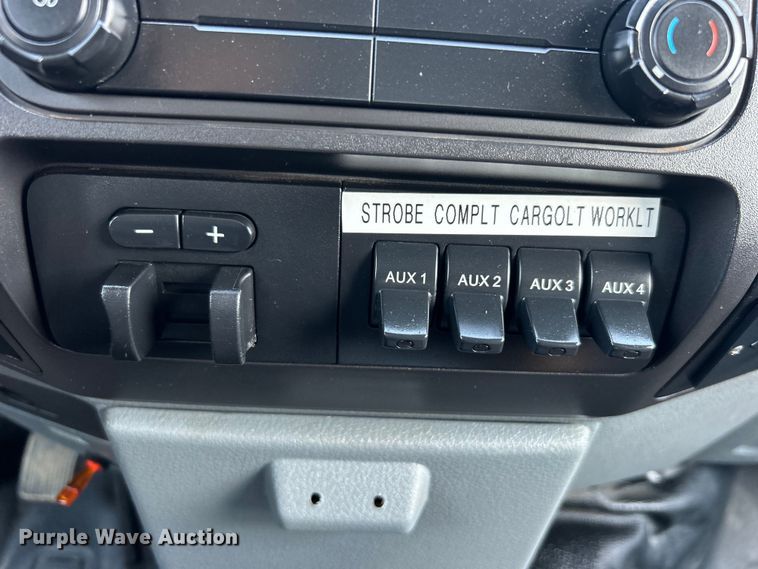 image for item EG0890 2012 Ford F550 Super Duty utility / service truck