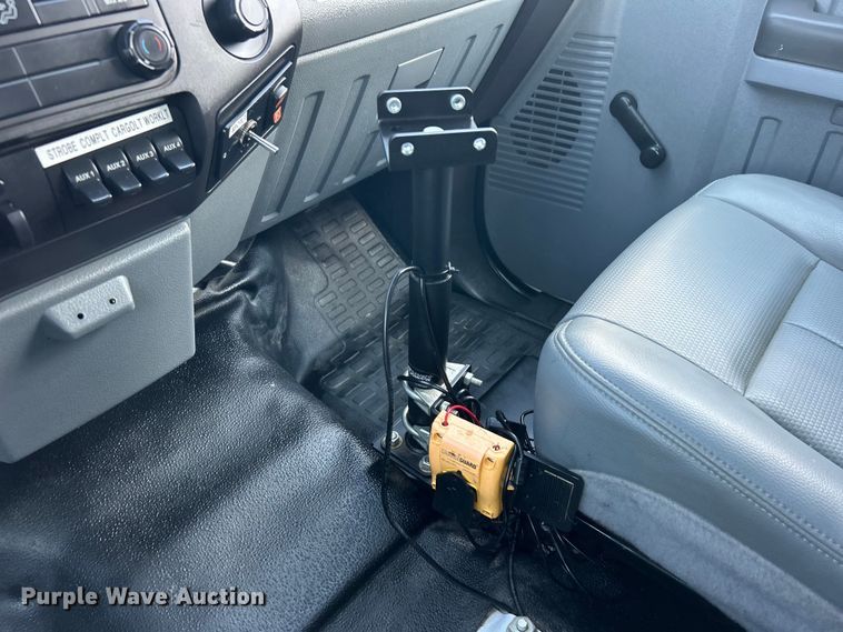 image for item EG0890 2012 Ford F550 Super Duty utility / service truck