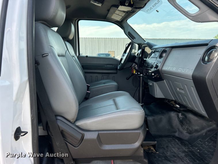 image for item EG0890 2012 Ford F550 Super Duty utility / service truck