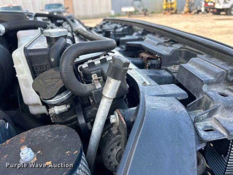 image for item EG0890 2012 Ford F550 Super Duty utility / service truck