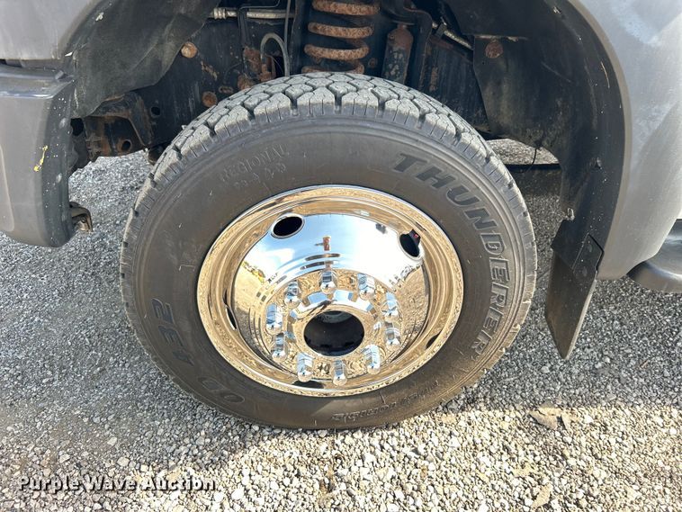 image for item EG0890 2012 Ford F550 Super Duty utility / service truck