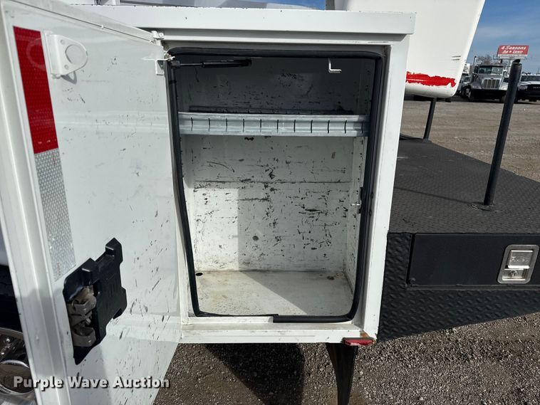 image for item EG1738 2015 Ford F450 Super Duty bucket truck