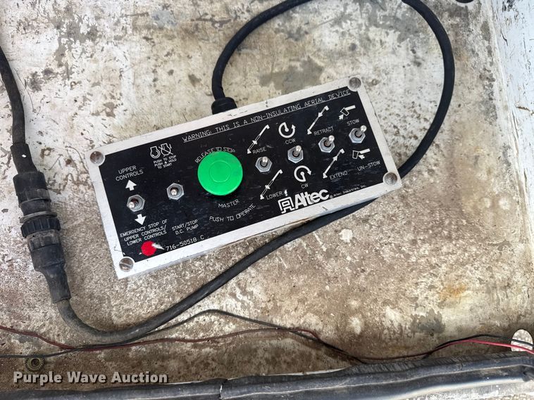 image for item EG1738 2015 Ford F450 Super Duty bucket truck