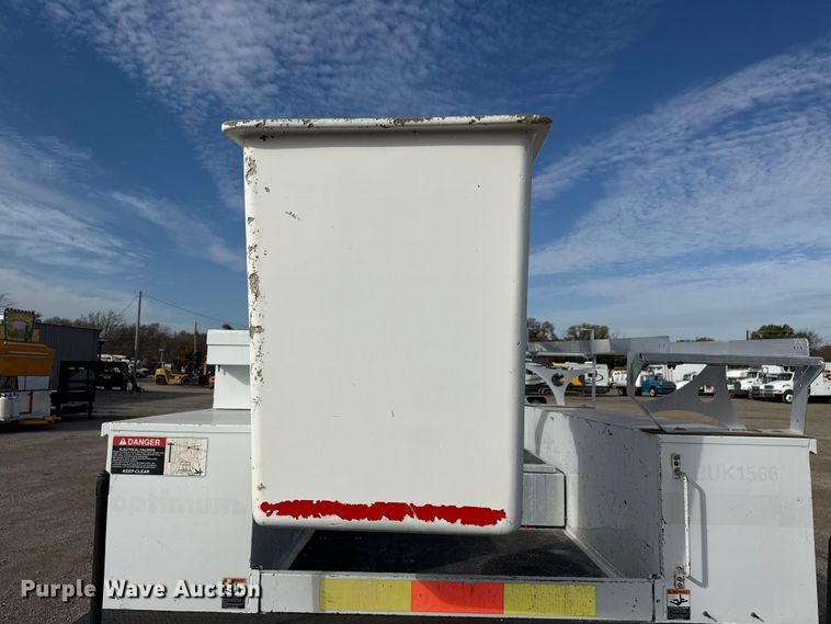 image for item EG1738 2015 Ford F450 Super Duty bucket truck