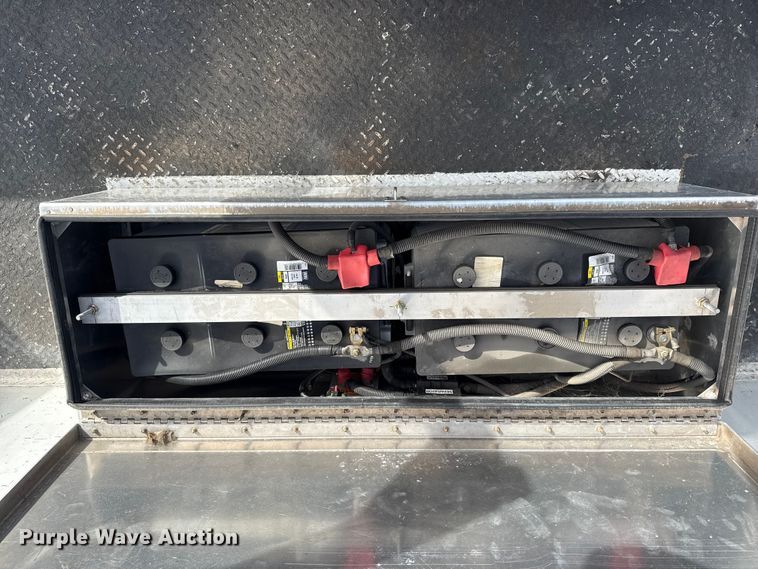 image for item EG1738 2015 Ford F450 Super Duty bucket truck