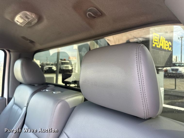 image for item EG1738 2015 Ford F450 Super Duty bucket truck