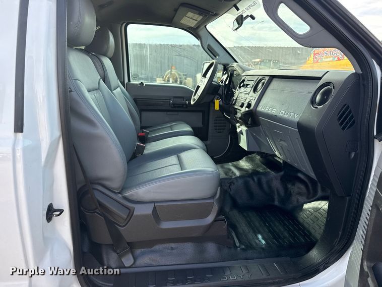 image for item EG1738 2015 Ford F450 Super Duty bucket truck