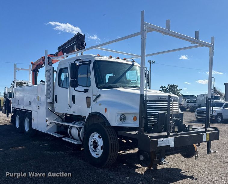 image for item EG1795 2007 Freightliner Business Class M2 crane truck