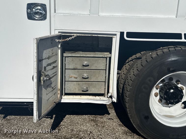 image for item EG1795 2007 Freightliner Business Class M2 crane truck