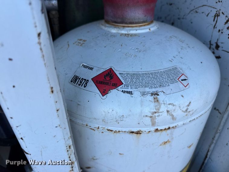 image for item EG1795 2007 Freightliner Business Class M2 crane truck