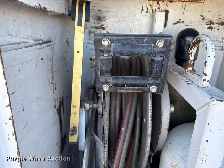 image for item EG1795 2007 Freightliner Business Class M2 crane truck