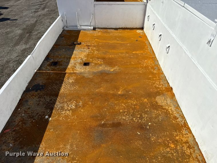 image for item EG1795 2007 Freightliner Business Class M2 crane truck