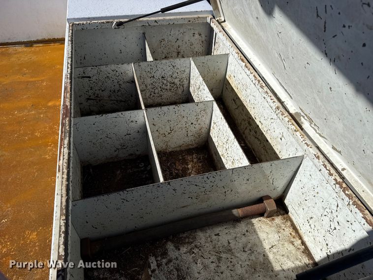 image for item EG1795 2007 Freightliner Business Class M2 crane truck