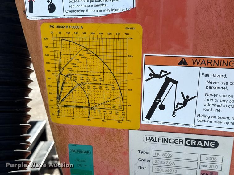 image for item EG1795 2007 Freightliner Business Class M2 crane truck